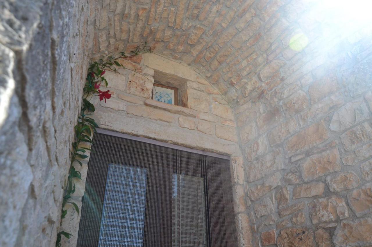 Masseria Montanaro Cisternino Exterior photo