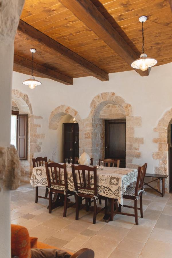 Masseria Montanaro Cisternino Exterior photo