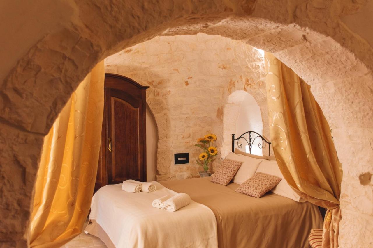 Masseria Montanaro Cisternino Exterior photo